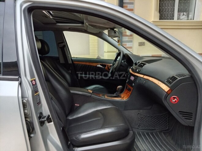 Mercedes E 320 2002, 290,000 km - 3.2 l - Bakı