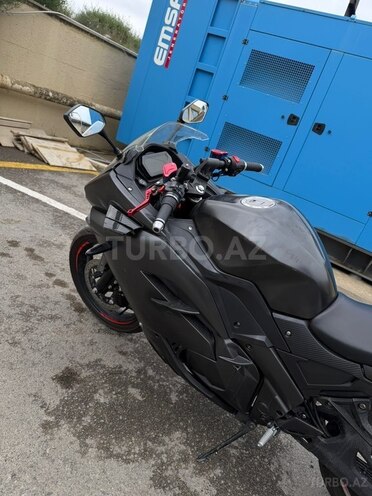 Ducati  2025, 8,000 km - 0.1 l - Bakı