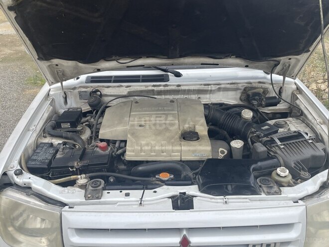 Mitsubishi Pajero io 2000, 186,000 km - 1.8 l - Bakı