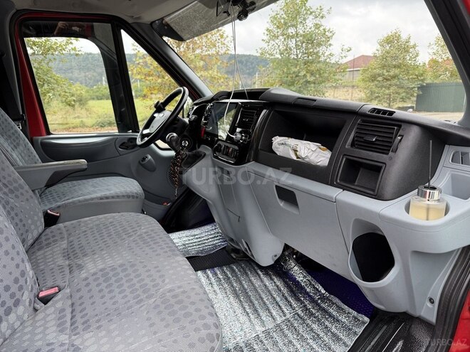 Ford Transit 2011, 326,000 km - 2.4 l - Qusar