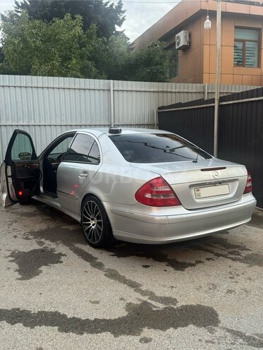 Mercedes E 240 2002, 420,540 km - 2.6 л - Bakı