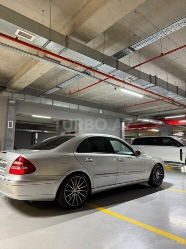 Mercedes E 240 2002, 420,540 km - 2.6 л - Bakı