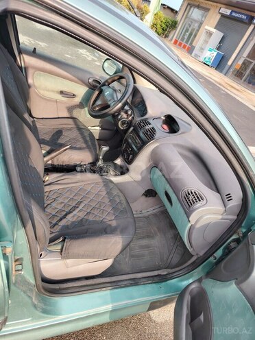Peugeot 206 2002, 358,133 km - 1.4 l - Bakı