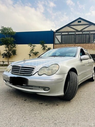 Mercedes C 220 2001, 543,000 km - 2.1 l - Bakı