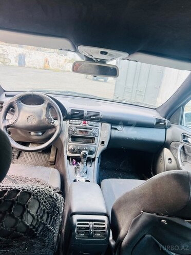 Mercedes C 220 2001, 543,000 km - 2.1 l - Bakı