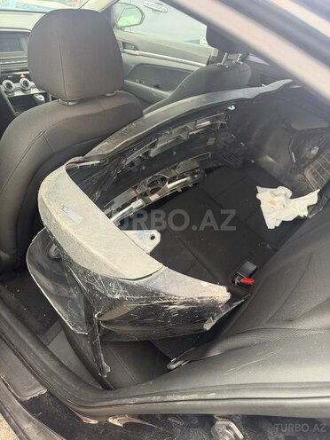 Hyundai Elantra 2020, 112,000 km - 2.0 l - Bakı