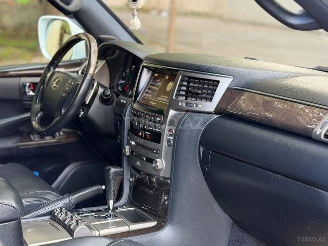 Lexus LX 570 2014, 229,000 km - 5.7 л - Bakı