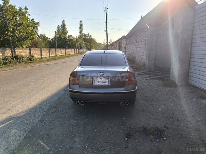 Volkswagen Passat 2004, 250,000 km - 1.8 l - Ağdaş