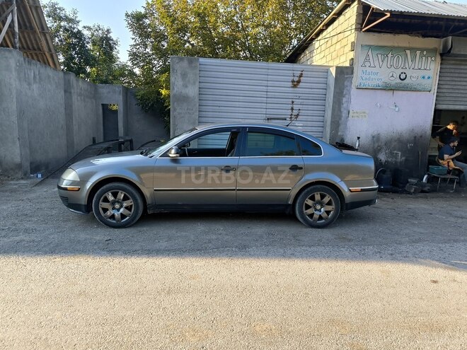 Volkswagen Passat 2004, 250,000 km - 1.8 l - Ağdaş