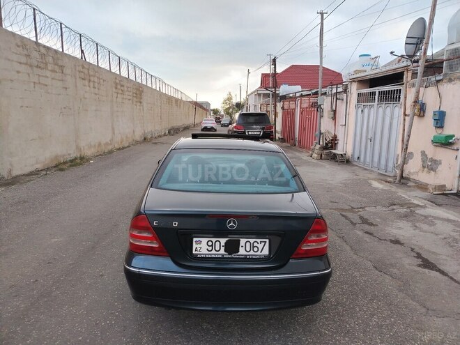Mercedes C 240 2000, 250,000 km - 2.6 l - Bakı