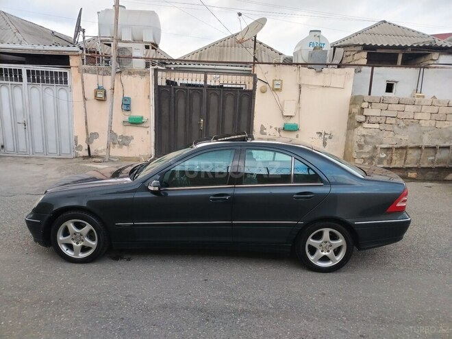Mercedes C 240 2000, 250,000 km - 2.6 l - Bakı