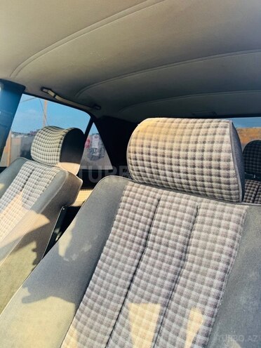 Mercedes 190 1993, 299,852 km - 1.8 л - Bakı