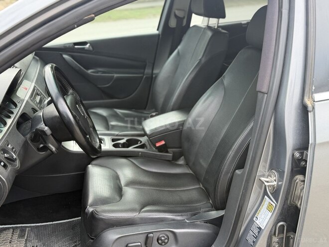 Volkswagen Passat 2006, 228,000 km - 2.0 l - Sumqayıt