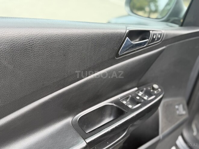 Volkswagen Passat 2006, 228,000 km - 2.0 l - Sumqayıt