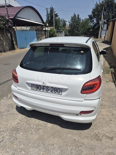 Peugeot 206 2005, 200,000 km - 1.4 l - Bakı
