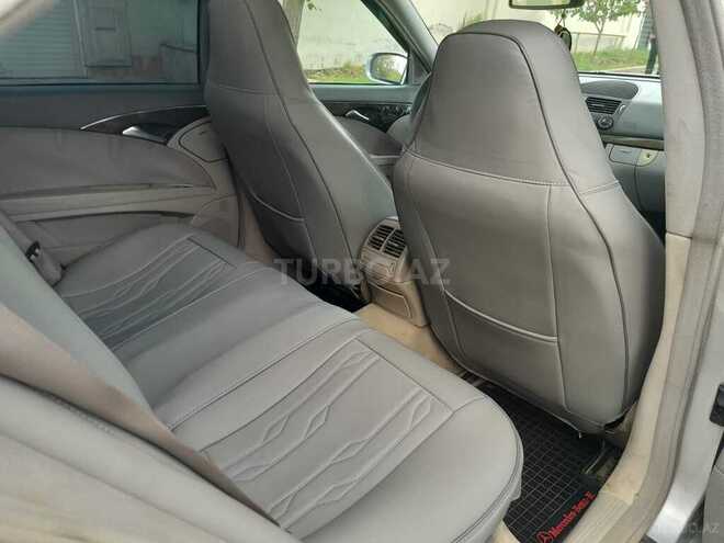 Mercedes E 270 2002, 211,000 km - 2.7 l - Bakı