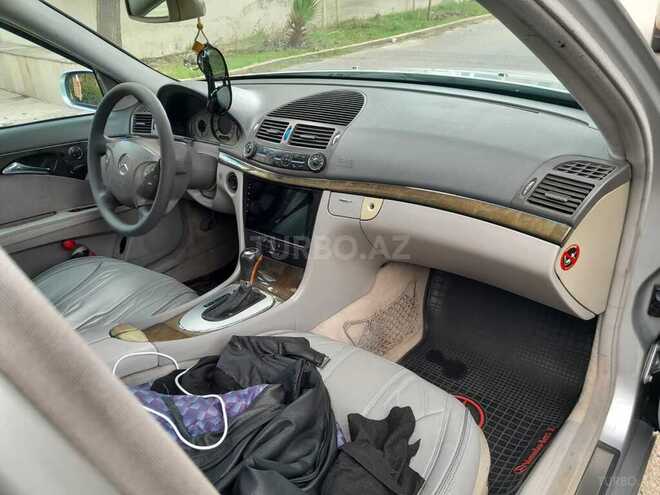 Mercedes E 270 2002, 211,000 km - 2.7 l - Bakı