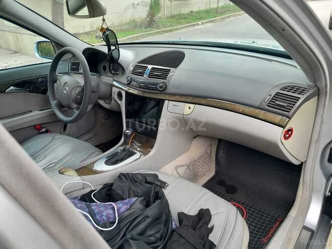 Mercedes E 270 2002, 211,000 km - 2.7 l - Bakı