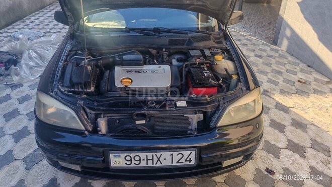 Opel Astra 2000, 220,000 km - 1.6 l - Qax