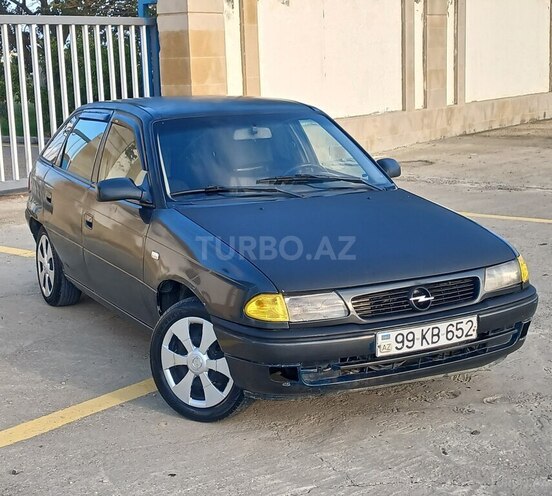 Opel Astra 1997, 296,000 km - 1.6 л - Bakı