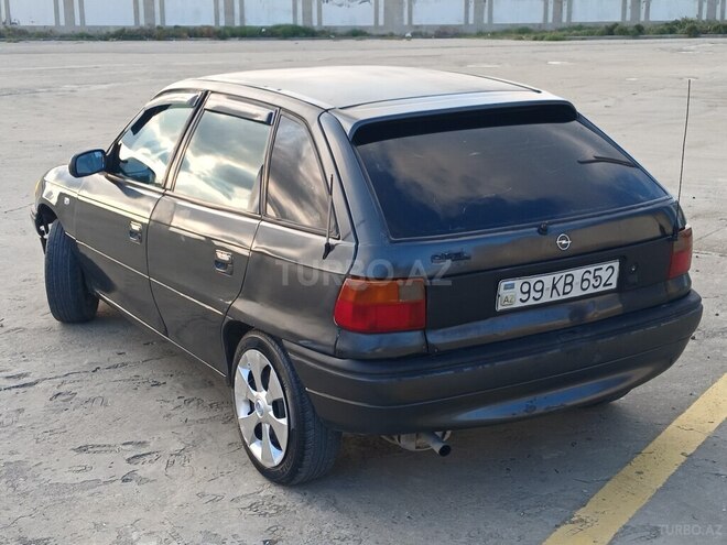 Opel Astra 1997, 296,000 km - 1.6 л - Bakı