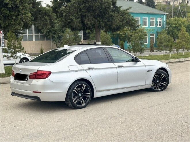 BMW 528 2013, 380,000 km - 2.0 l - Quba