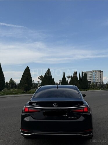 Lexus ES 300h 2023, 57,000 km - 2.5 l - Gəncə
