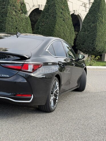 Lexus ES 300h 2023, 57,000 km - 2.5 l - Gəncə