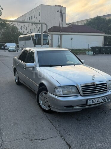 Mercedes C 220 1995, 420,000 km - 2.2 l - Bakı