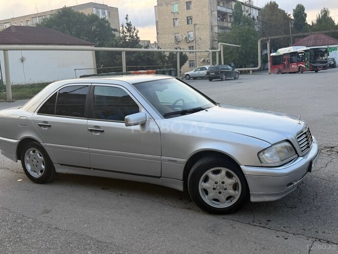 Mercedes C 220 1995, 420,000 km - 2.2 l - Bakı