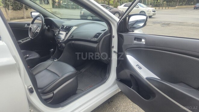 Hyundai Accent 2017, 165,000 km - 1.4 l - Bakı