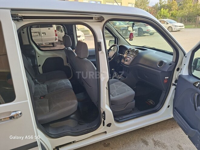 Ford Tourneo Connect 2013, 237,125 km - 1.8 л - Bakı