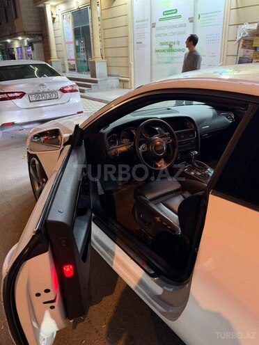 Audi S5 2009, 180,000 km - 4.2 l - Bakı