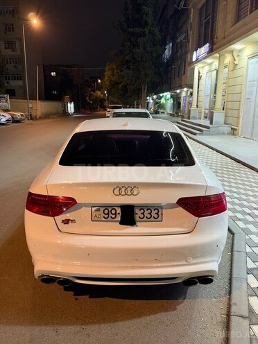 Audi S5 2009, 180,000 km - 4.2 l - Bakı