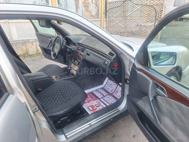 Mercedes E 290 1997, 571,258 km - 2.9 l - Şəki
