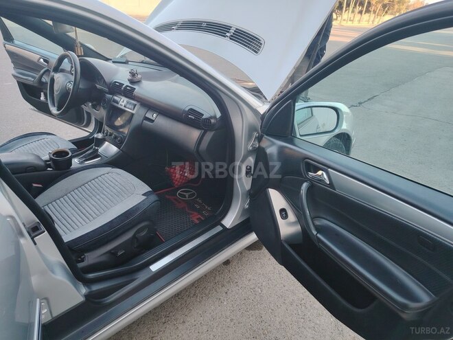 Mercedes C 230 2005, 439,000 km - 2.5 l - Bakı