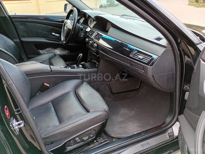 BMW 520 2007, 318,000 km - 2.0 л - Sumqayıt