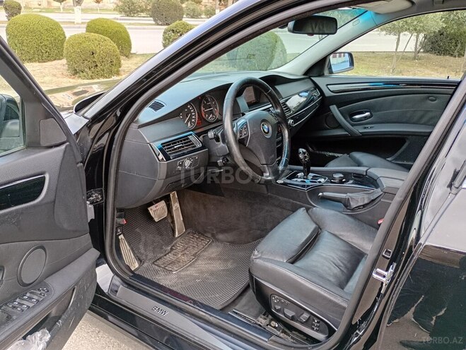 BMW 520 2007, 318,000 km - 2.0 л - Sumqayıt