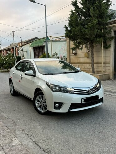 Toyota Corolla 2014, 168,000 km - 1.6 л - Bakı