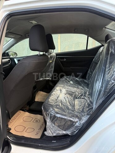 Toyota Corolla 2014, 168,000 km - 1.6 л - Bakı
