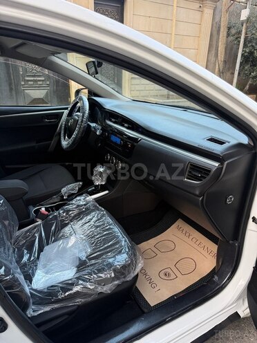 Toyota Corolla 2014, 168,000 km - 1.6 л - Bakı