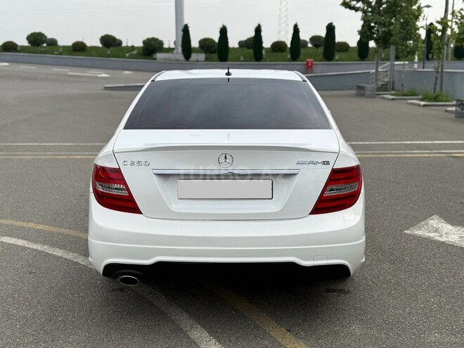 Mercedes C 250 2014, 197,000 km - 1.8 л - Bakı