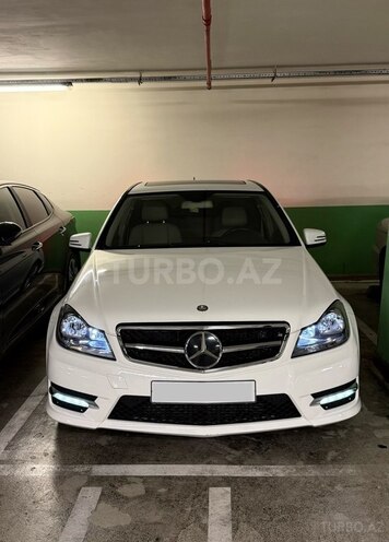Mercedes C 250 2014, 197,000 km - 1.8 л - Bakı