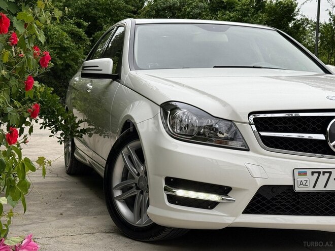 Mercedes C 250 2014, 197,000 km - 1.8 л - Bakı