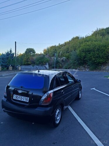 Kia Rio 2008, 242,300 km - 1.4 l - Şəki