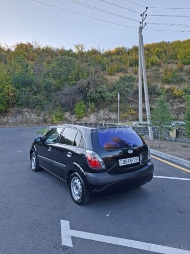 Kia Rio 2008, 242,300 km - 1.4 l - Şəki