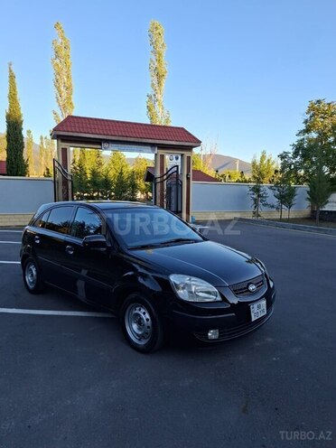 Kia Rio 2008, 242,300 km - 1.4 l - Şəki