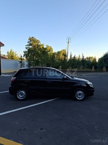 Kia Rio 2008, 242,300 km - 1.4 l - Şəki