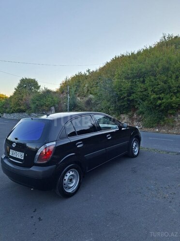 Kia Rio 2008, 242,300 km - 1.4 l - Şəki