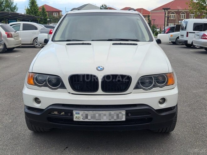 BMW X5 2001, 319,000 km - 4.4 l - Quba
